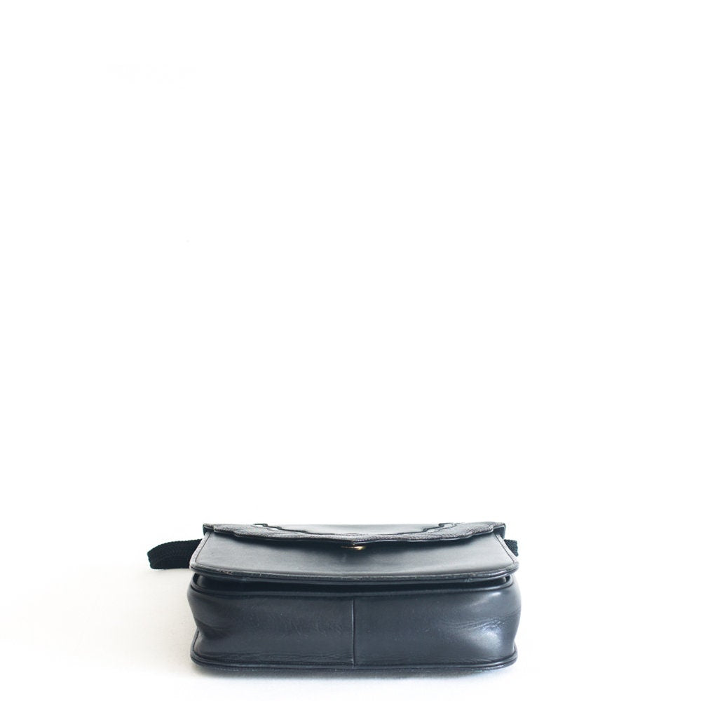 Vintage Yves Saint Laurent black Crossbody Bag - Secondista