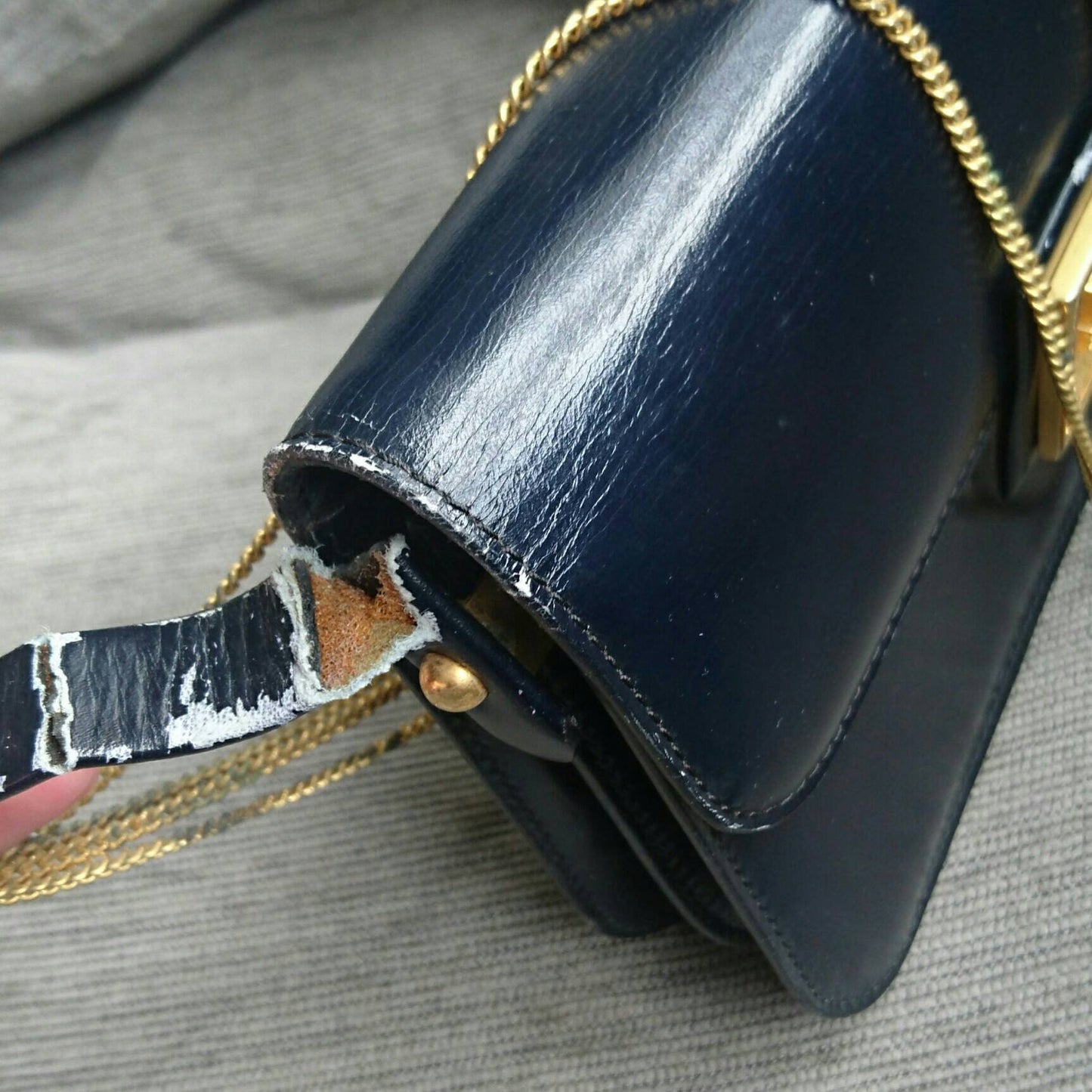 Vintage Lanvin Shoulder Bag with Golden Chain - Secondista