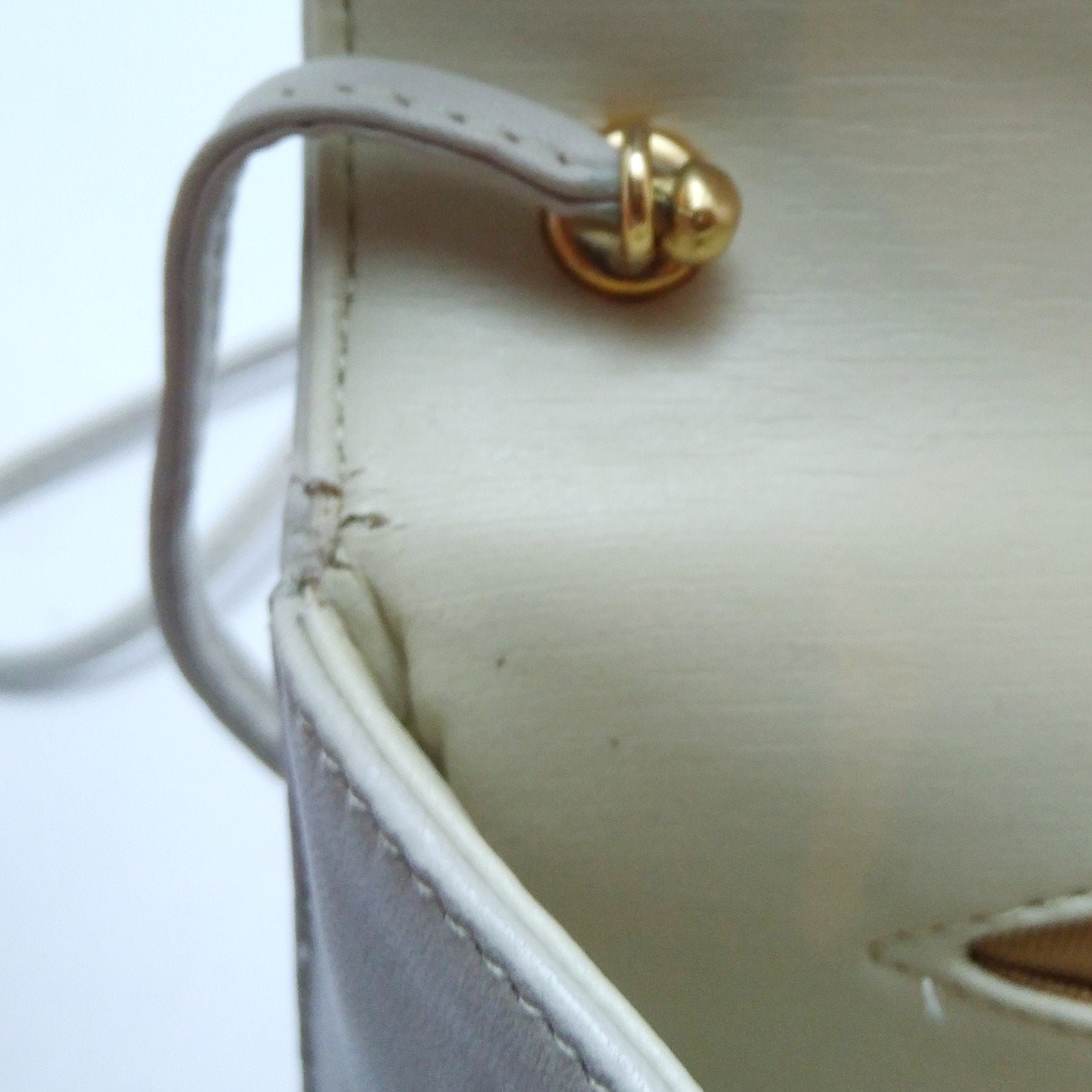Vintage Givenchy beige mini Crossbody Bag - Secondista