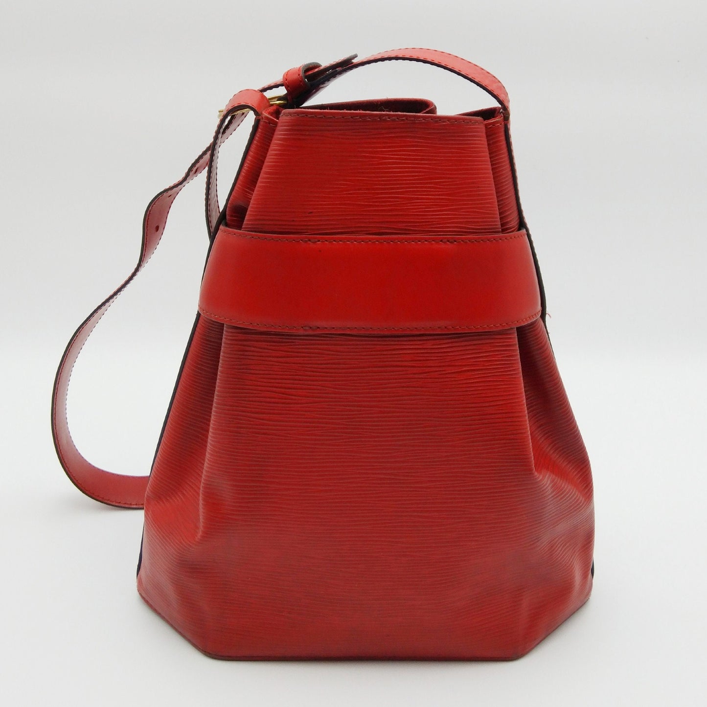 Vintage Louis Vuitton Sac D'epaule red epi Shoulder Bag - Secondista