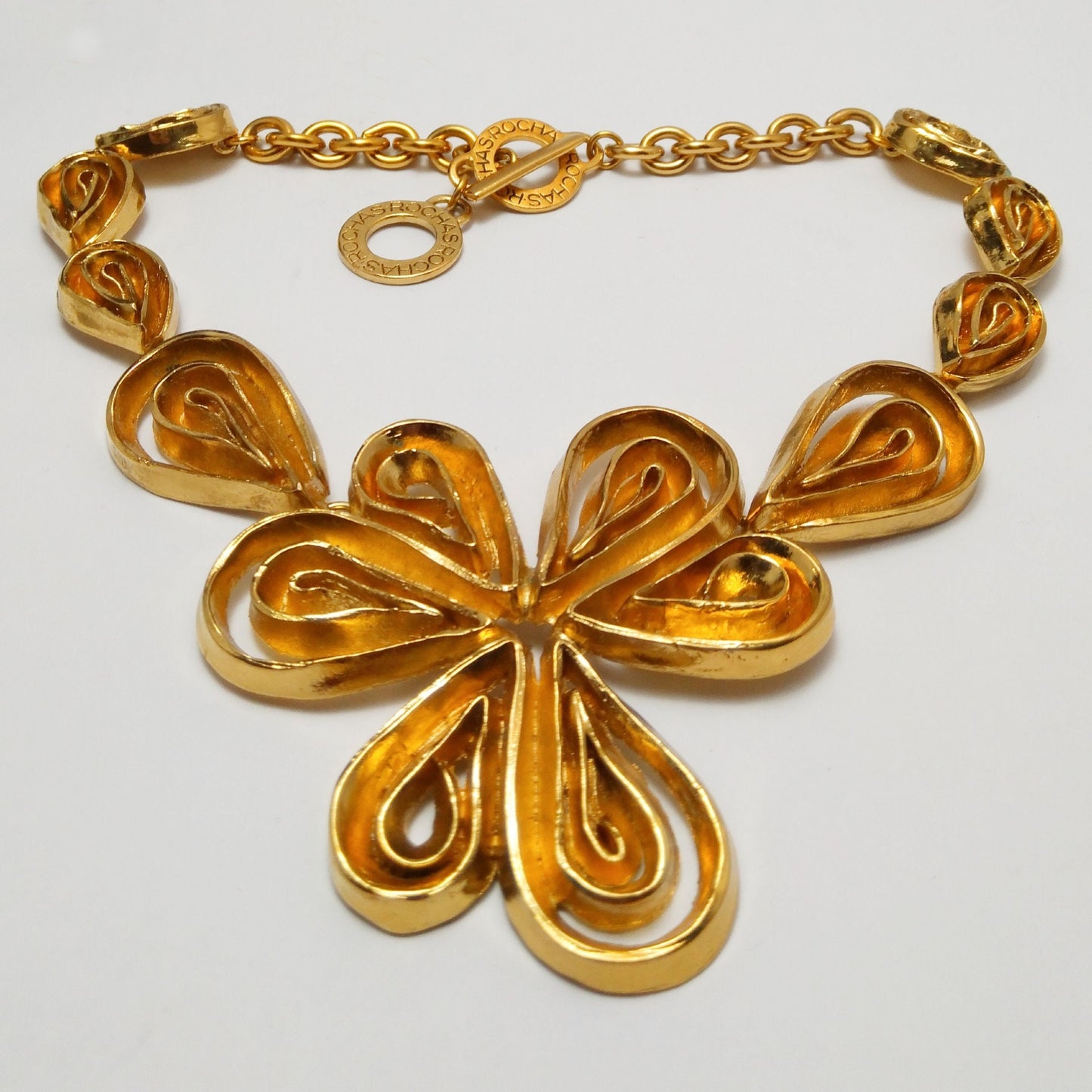 Vintage Rochas Goldtone flower Necklace - Secondista