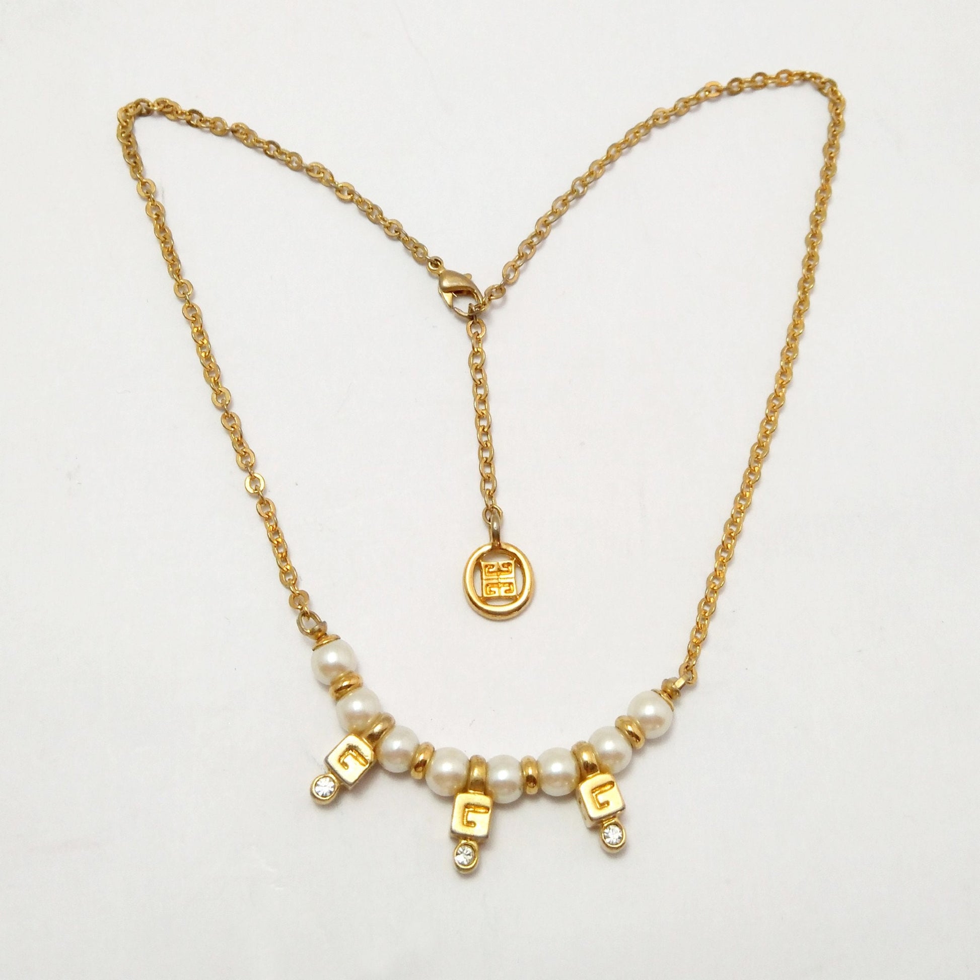 Vintage Givenchy pearl Necklace - Secondista