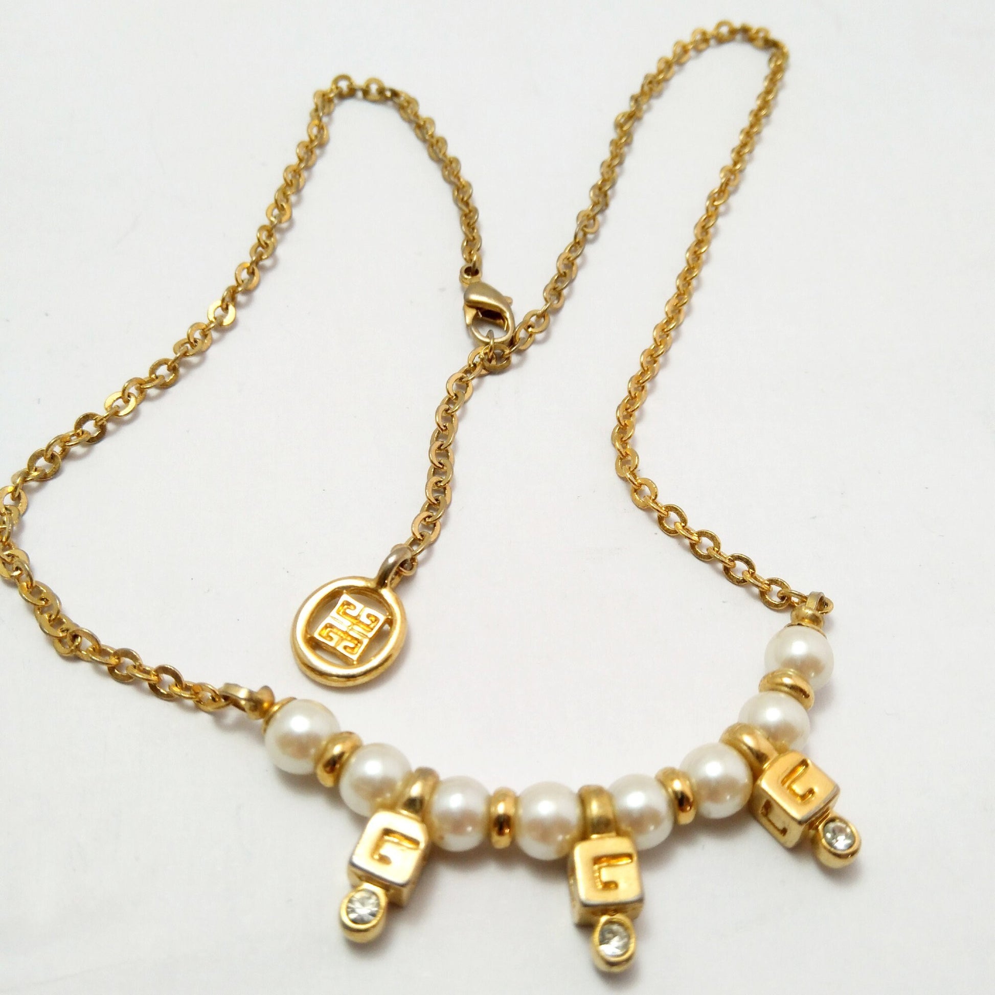 Vintage Givenchy pearl Necklace - Secondista