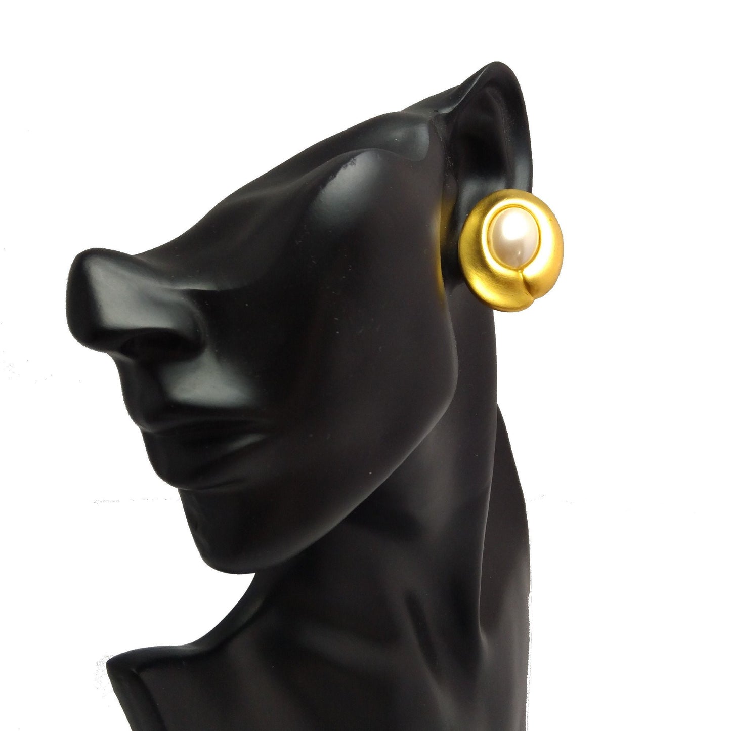 Vintage Givenchy clip Earrings - Secondista