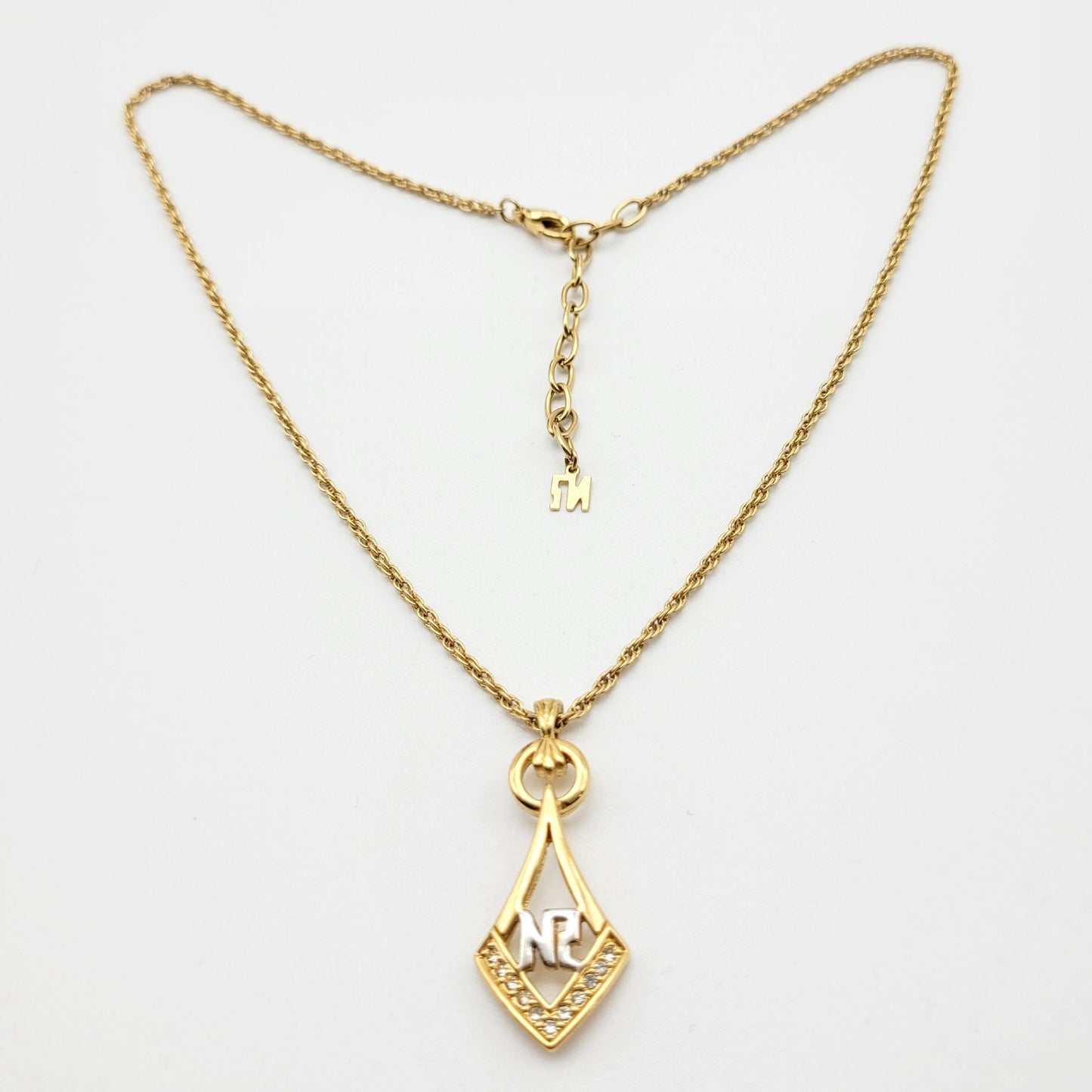 Vintage Nina Ricci Pendant Necklace - Secondista