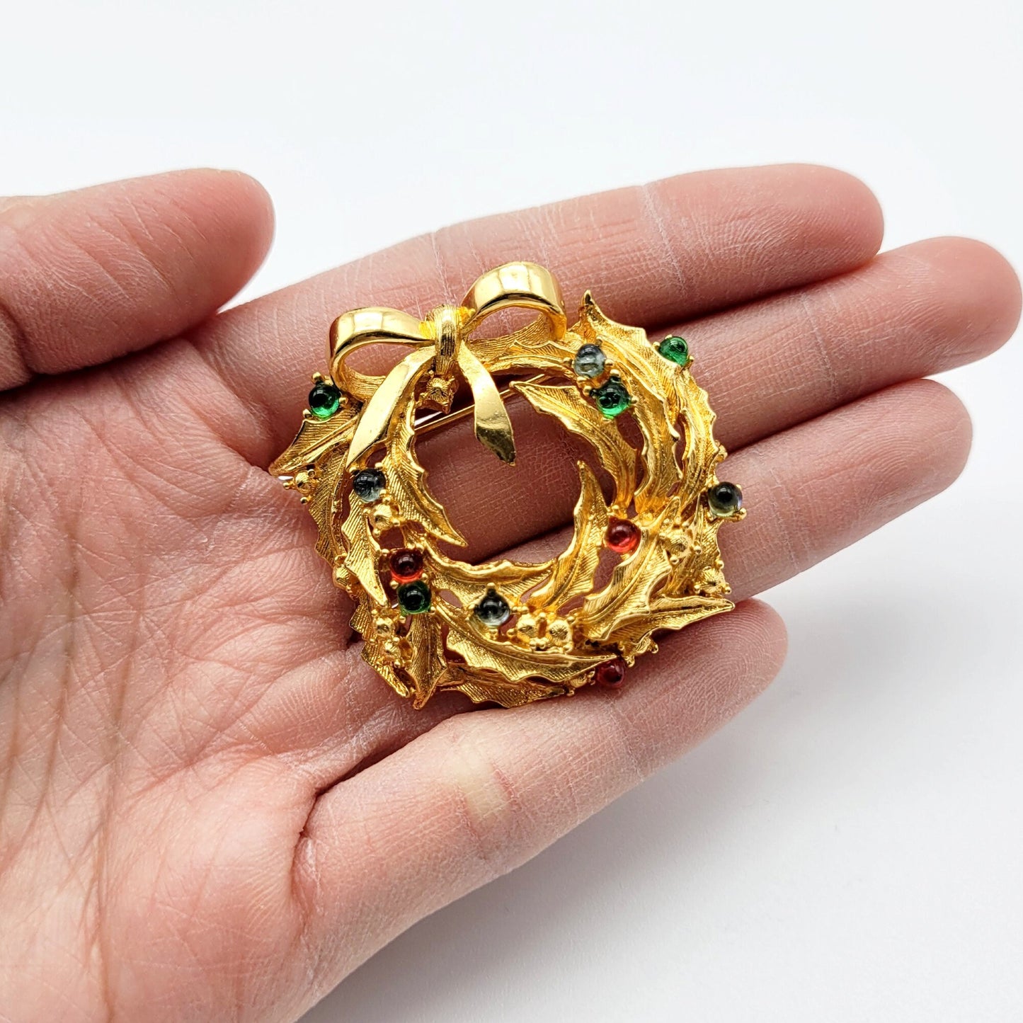 Vintage Carven Goldtone Brooch - Secondista