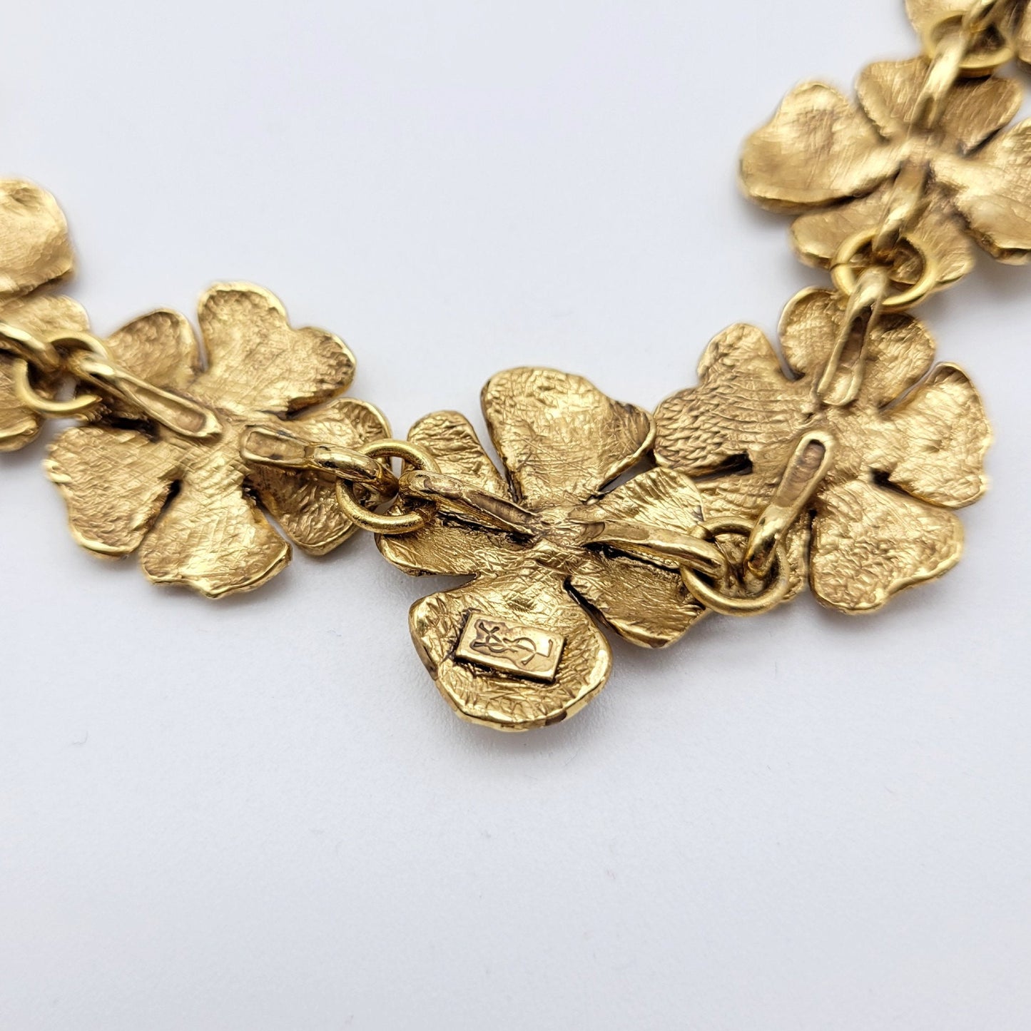 Vintage Yves Saint Laurent flower motif Necklace - Secondista