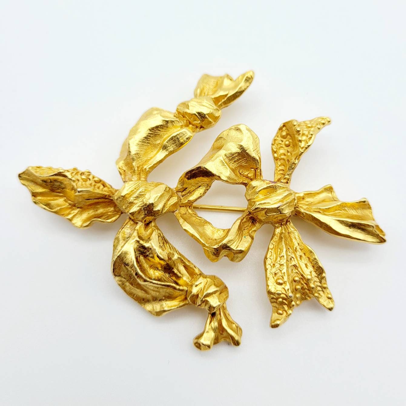 Vintage Christian Lacroix bow Brooch - Secondista