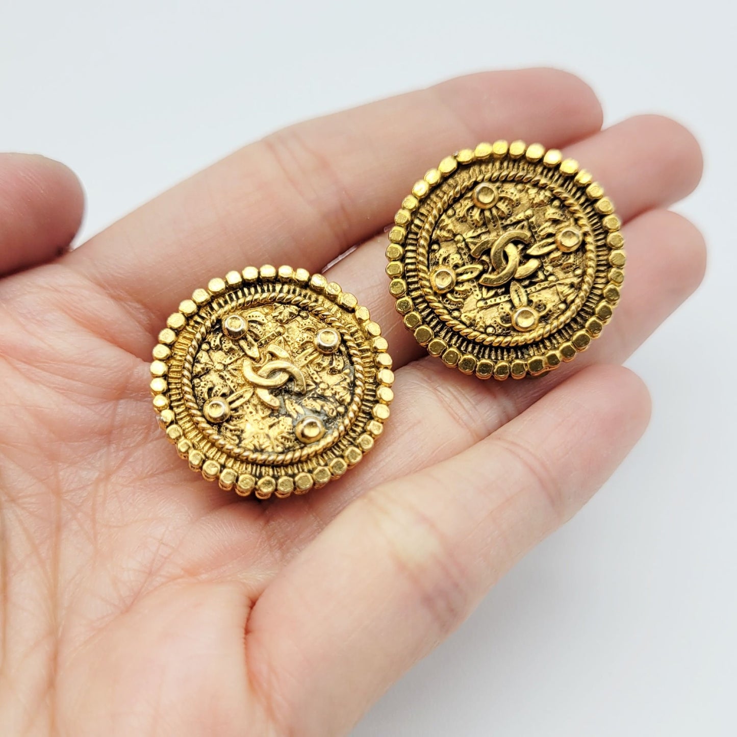 Vintage Chanel Earrings - Secondista