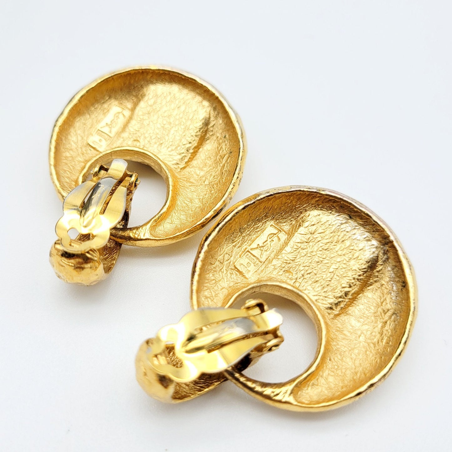 Vintage Yves Saint Laurent glass cabochon Earrings - Secondista